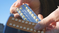 Antikoncepcia nie je iba liekom proti otehotneniu. Napriek jej benefitom ju poisťovne nepreplácajú