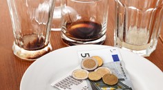 Dávate tringelty pri platení kartou? Čašníci to nemajú radi