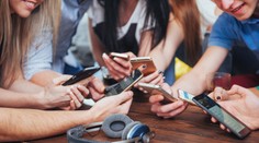 Dánska polícia obvinila viac ako tisíc tínedžerov, na Facebooku šírili sexuálny obsah