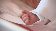 Trend neskorého tehotenstva Slovenky príliš neláka, patria medzi najmladšie prvorodičky