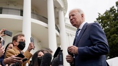 Prezident Biden: Hrozba ruskej invázie je "veľmi vysoká"