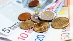 TÉMA NA NEDEĽU: Čísla o exekúciách na Slovensku sú hrozivé. Stali sme sa krajinou neplatičov