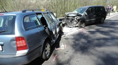 Päť ťažko zranených, medzi nimi aj dve deti, po vážnej nehode na Kysuciach