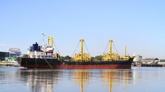 Útok na poľskú nákladnú loď: Ozbrojenci uniesli námorníkov