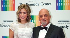 Billy Joel sa oženil. Nová manželka je mladšia o 32 rokov