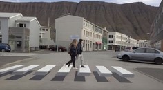 Island bojuje proti smrteľným nehodám optickou ilúziou. Zaskočení sú najmä turisti