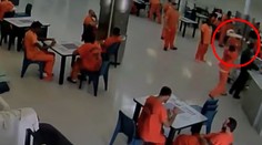 Väzeň napadol strážnika. Snažil sa ho udusiť uterákom