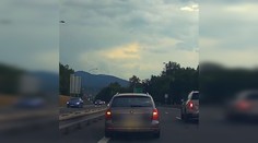 VIDEO: Policajná naháňačka na strednom Slovensku. Nadrogovaný vodič jazdil ako blázon, zastavil ho až defekt