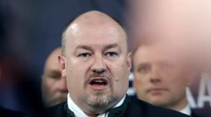 Huliak zdieľa petíciu na svoju vlastnú podporu. Vyzýva prezidentku, aby ho vymenovala