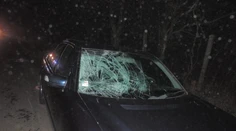 Auto usmrtilo mladú matku pri ceste. Nehoda sa stala v najbezpečnejšej obci Slovenska