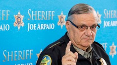 Trump udelil milosť "najtvrdšiemu šerifovi Ameriky"