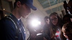 Hokejový ošiaľ je tu. Fanúšikovia odprevadili našich reprezentantov do Ostravy