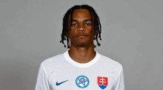 Odmietol Chelsea či Arsenal, prednosť malo United. Supertalent Lusale: Hrať za Slovensko je privilégium (rozhovor)