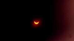 Čaká nás obľúbený astronomický jav. Už čoskoro budeme môcť pozorovať čiastočné zatmenie Slnka