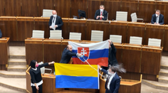 Napraví poslancov etický kódex? Opozícia sa bráni, že cirkus priniesol do parlamentu Igor Matovič