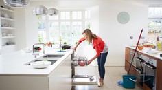 Energetické štítky prechádzajú veľkou zmenou. Prečítajte si, čo sa z nich po novom dozviete