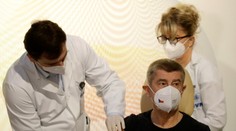 Prvý zaočkovaný v ČR premiér A. Babiš: Vakcína je nádej, že sa vrátime do normálneho života