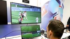 Predstavili centrálne stredisko systému VAR. Popredný rozhodca objasnil jeho využívanie a výhody