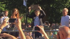 Na Moste slávy v Trenčianskych Tepliciach pribudli tabuľky - najmladšej herečke a prvému spevákovi