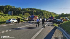 Čelná zrážka pri Brusne. Zasahujú leteckí záchranári