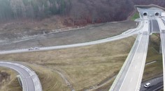 Zjazd pri tuneli Višňové neotvoria. Do Vrútok pôjdu vodiči trikrát dlhšou trasou