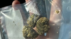 Droga z automatov posiela deti na urgenty. Predajca sa však bráni