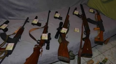 Na Silvestra strieľal zo samopalu: Muža (30) zo Serede už obvinili