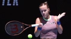 Schmiedlová neuspela v 1. kole dvojhry na Australian Open