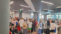 Cestovné peklo Slovákov v Košiciach aj v Solúne. Druhý deň uviazli na letiskách, z ktorých nemôžu odísť