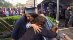 Po narodení sa zriekla dvojičiek. Dojímavé stretnutie po 30 rokoch