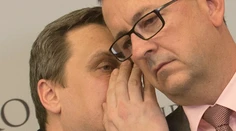 Glváč vraj hlasoval za Danka. Opozícia ich vyzýva na odstúpenie