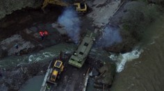 Unikátne zábery na stavbu provizórneho mostu pri obci Malužiná