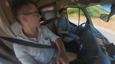 Zábery, ktoré sa nezmestili do reportáže: Štáb televízie Markíza na cestách zachytil aj nečakané momenty