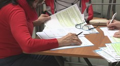 Niekto začne platiť, iným stúpne či klesne platba štátu. Živnostníci, ktorí si odložili daňové priznania, by mali byť v strehu