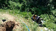 Na smetisku sa prevrátil buldozér, ktorý zavalil vodiča (†46)