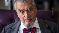 V Prahe vystavili rakvu Karla Schwarzenberga. Ľudia sa s ním môžu prísť rozlúčiť do piatku