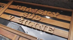 Utiekol hneď po rozsudku. Krajský súd poslal vraha na 21 rokov za mreže, on hneď ušiel za hranice