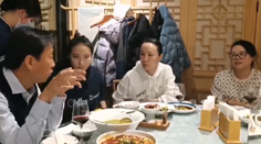 Objavili sa fotky a videá zmiznutej čínskej tenistky, šéfovi WTA to nestačí