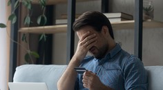 Muž prišiel pri kúpe bytu o poriadny balík. Odborníci upozorňujú na sofistikované podvody