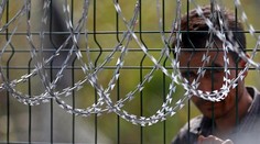 Traja utečenci v detenčnom centre v Drahoniciach sami seba úmyselne zranili