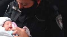 Cvičiteľ neveril vlastným očiam. V odpadkovom koši ležalo bábätko s nožom v chrbte