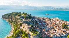 Ďalšia dovolenková destinácia uvoľňuje opatrenia. Turisti si užijú letnú sezónu bez rúšok a obmedzení