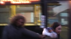 Pre tohto muža kradnú malé deti. Opäť nás napadol