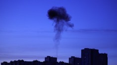 Stovky dronov nad Moskvou. Ruská obrana hlási rozsiahly nočný útok