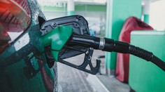 Benzín a nafta opäť zdraželi. Na pozadí však prebieha iný zaujímavý súboj