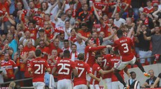 Prepisuje sa história, do Manchestru United prestúpil prvý Slovák!