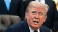 Irán sa s nami hrá už 47 rokov, povedal Trump. Obamovi aj Bidenovi adresoval tvrdé slová