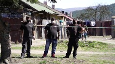 Uzavretie osád nefungovalo: Rodiny pozitívne testovaných presťahujú do štátnych karantén