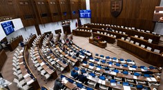 Mimoriadna schôdza k energopomoci nebude. Poslanci neschválili jej program