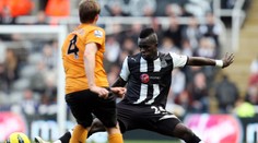 Ďalšia smrť futbalistu, niekdajší hráč Premier League zomrel na ihrisku